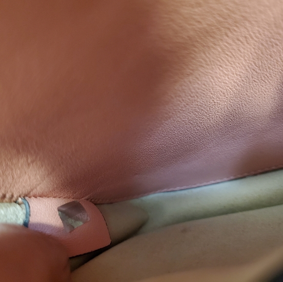 (SOLD)Authentic Chloe Hudson in salmon rose color - Picture 8 of 12